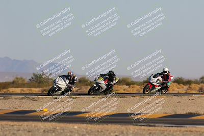 media/Dec-09-2023-SoCal Trackdays (Sat) [[76a8ac2686]]/Turn 15 Set 1 (230pm)/